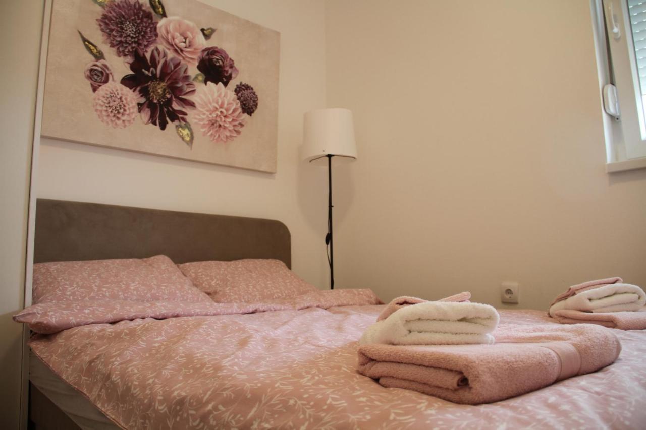 Apartment Sophie Novi Sad Exterior photo